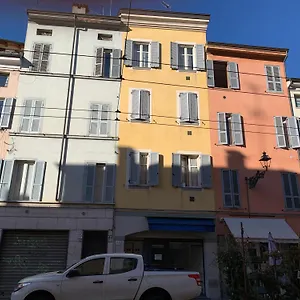 Appartamento A Casa Di Alice Str. M. D'azeglio, Parma